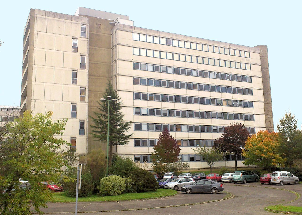 université de physique-Rennes.JPG